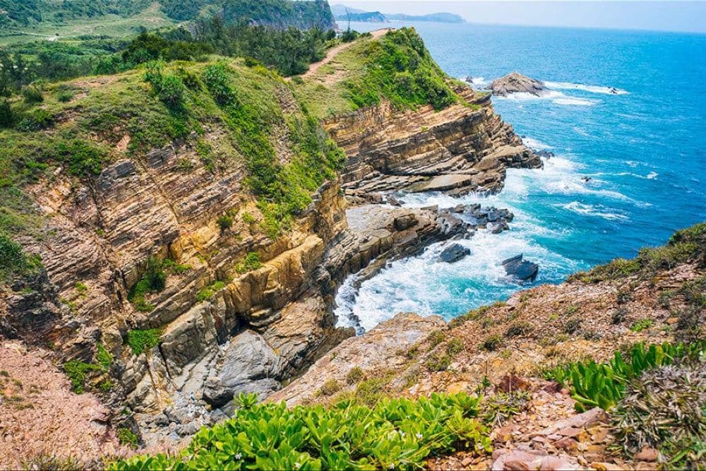 Co To Island being the largest and most developed for tourism in Quang Ninh